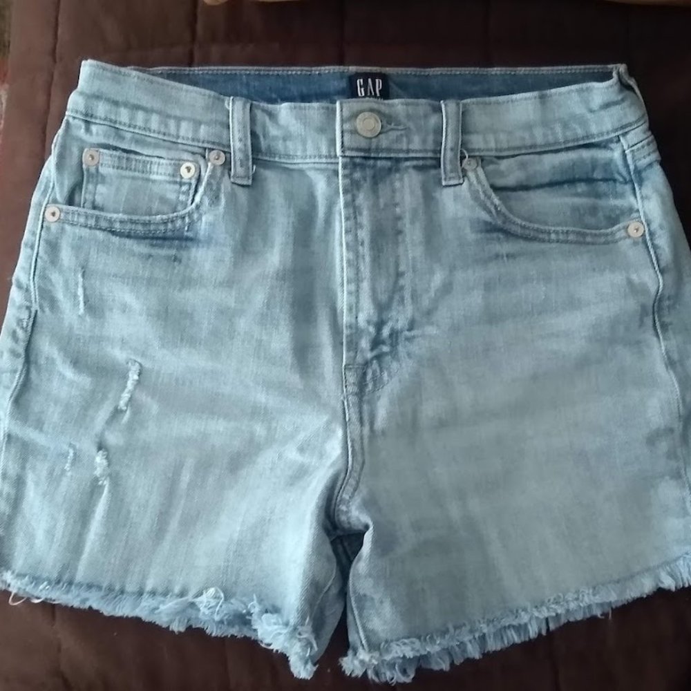 GAP 4" High Rise Denim Shorts With Raw Hem